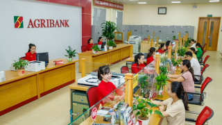 Agribank được vinh danh Top 10 ngân hàng có môi trường làm việc tốt nhất Việt Nam 2025