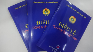 Công đoàn cơ sở Cơ quan Thường trực Hiệp hội Ngân hàng Việt Nam lấy ý kiến đoàn viên về dự thảo Điều lệ Công đoàn Việt Nam (sửa đổi, bổ sung)