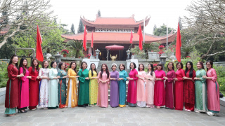 Nữ cán bộ công đoàn cơ sở Hiệp hội Ngân hàng Việt Nam hưởng ứng “Tuần lễ Áo dài” năm 2026