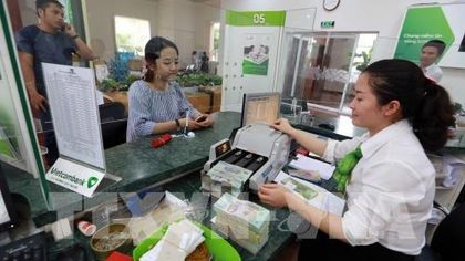 Vietcombank Lào thông báo tuyển dụng 10 vị trí chuyên viên nghiệp vụ