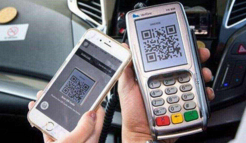 Mobile phone, QR code payments soar in popularity