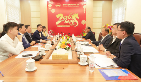 Vietnam Banks Association’s Vice Chairman cum General Secretary hosts Chairman of Lao Bankers Association
