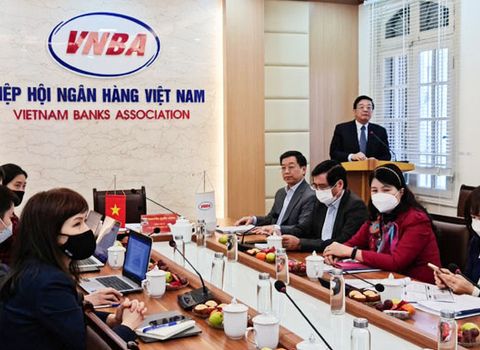 Tập huấn về Đánh giá môi trường xã hội ngành Dệt may