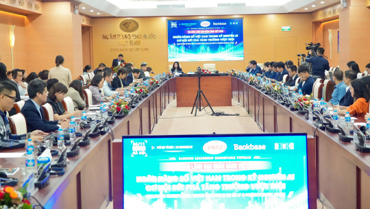Tọa đàm “Ngân hàng số Việt Nam trong kỷ nguyên AI Cơ hội bứt phá tăng trưởng vượt trội”