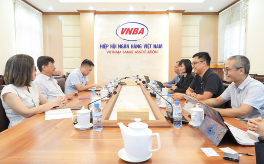 VNBA và FPT IS thảo luận cơ hội hợp tác thúc đẩy chuyển đổi số lĩnh vực ngân hàng