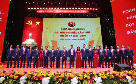 Chào mừng Đại hội đại biểu Đảng bộ Chính phủ lần thứ I, nhiệm kỳ 2025-2030: Đảng bộ Agribank "đồng hành kiến tạo - bản lĩnh tiên phong"