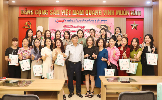 Hiệp hội Ngân hàng Việt Nam tổ chức lễ kỷ niệm ngày Phụ nữ Việt Nam 20/10