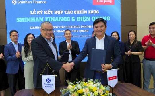 Shinhan Finance hợp tác cùng Điện Quang Solar thúc đẩy tài chính xanh và năng lượng bền vững