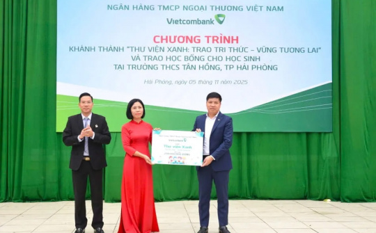 Vietcombank khánh thành "Thư viện Xanh" và trao học bổng "Cùng em tiến bước" tại Hải Phòng