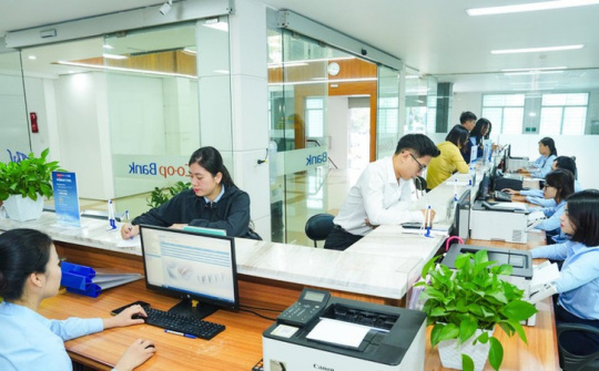 Viet Nam accelerates credit growth in the final months of 2025