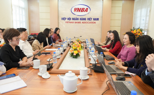 VNBA and VISA talk on strengthening security cooperation against card fraud