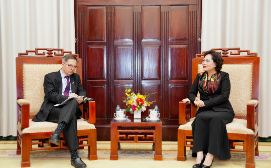 Thống đốc NHNN Nguyễn Thị Hồng tiếp và làm việc với ông Carlos Felipe Jaramillo – Phó Chủ tịch WB