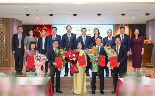 Vietcombank chỉ định nhân sự cấp ủy, điều động và bổ nhiệm nhân sự Ban Giám đốc 5 chi nhánh