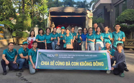 BIDV vững vàng đồng hành người dân vượt qua thiên tai bão lũ