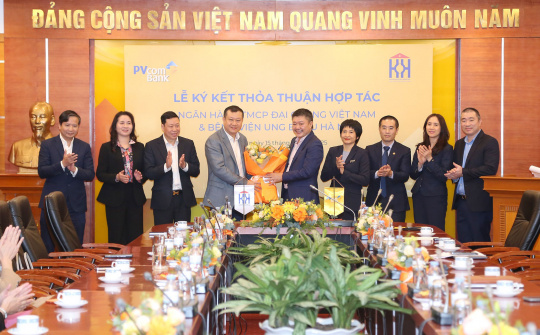 PVcomBank mở rộng hợp tác y tế, giáo dục thúc đẩy chuyển đổi số