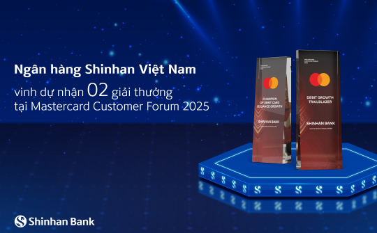 Shinhan Bank Vietnam is honored with two excellent awards for debit card growth