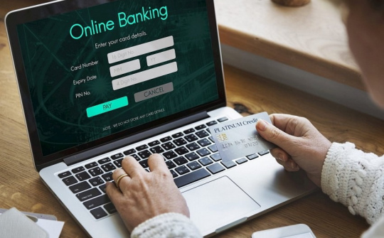 04 tính năng tối thiểu phần mềm ứng dụng Online Banking phải có theo Thông tư 50 là tính năng nào?