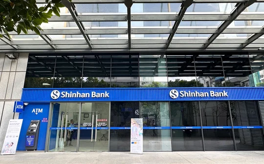 Ngân hàng Shinhan Việt Nam chính thức khai trương phòng giao dịch Calmette