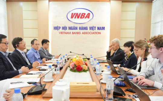 Phó Chủ tịch kiêm Tổng thư ký Nguyễn Quốc Hùng tiếp đoàn công tác DGA Group