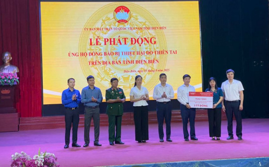 Agribank trao tặng 2 tỷ đồng ủng hộ đồng bào bị thiệt hại do thiên tai trên địa bàn tỉnh Điện Biên