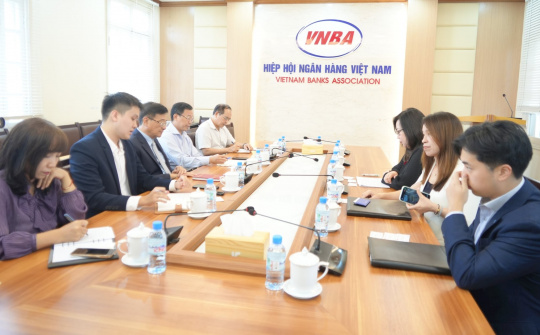 VNBA leader welcomes HKAB delegation