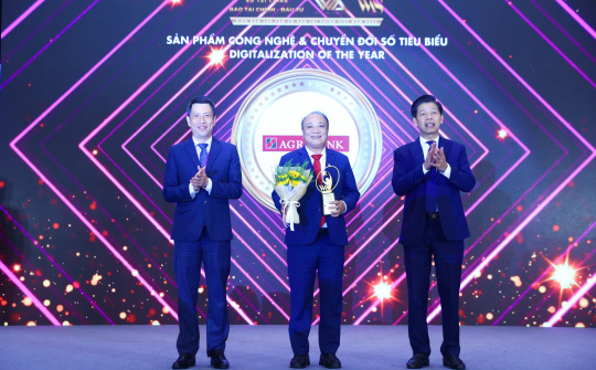 Agribank nhận 3 giải thưởng dịch vụ tài chính tiêu biểu 2025
