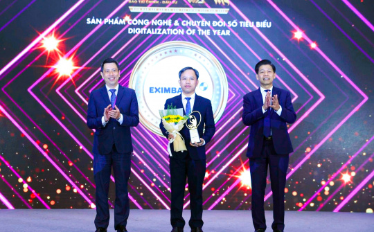 Eximbank 3 năm liền nhận giải thưởng công nghệ và chuyển đổi số
