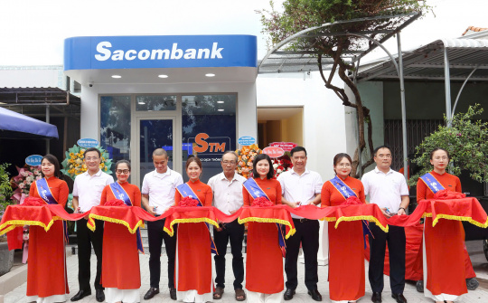 Sacombank mở rộng hệ thống máy giao dịch tự động STM phục vụ 24/7