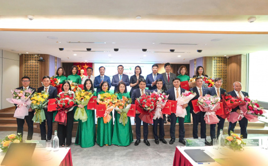 Vietcombank kiện toàn tổ chức, nhân sự Trụ sở chính và Thái Nguyên