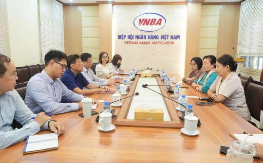 Phó Chủ tịch, Tổng Thư ký Nguyễn Quốc Hùng tiếp Chủ tịch Hiệp hội Ngân hàng Myanmar