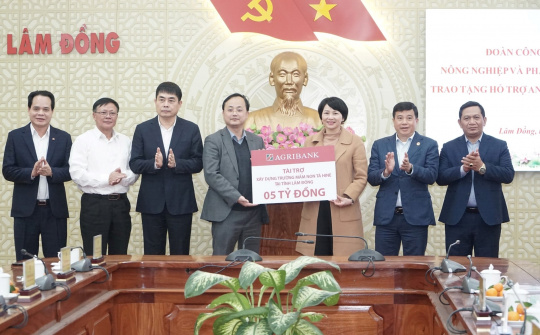 Agribank trao tặng 5 tỷ đồng chung tay chăm lo an sinh xã hội tại Lâm Đồng