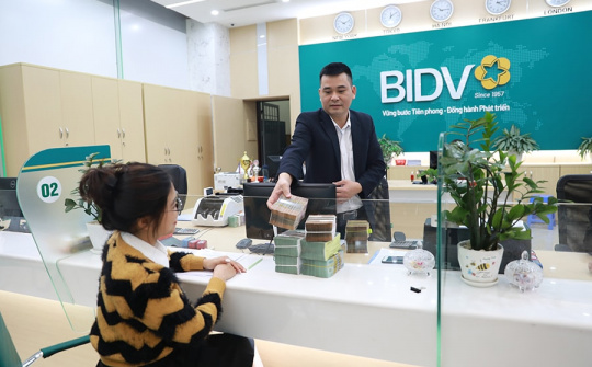 Cẩn trọng với dịch vụ đổi tiền chèn mã độc