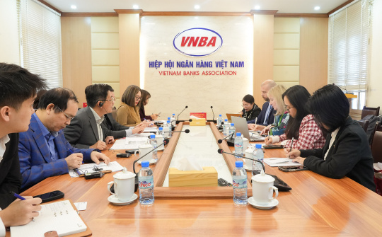 VNBA held a working meeting with the British Embassy delegation
