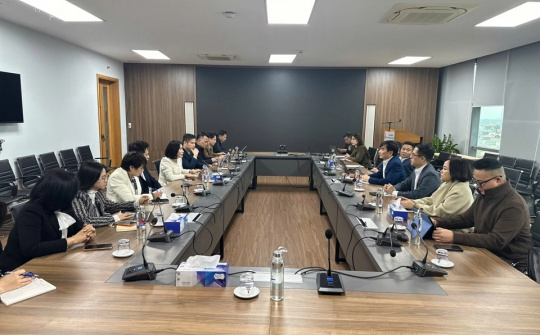 Học viện Chính sách và Phát triển làm việc với Ngân hàng TMCP Đại chúng Việt Nam (PVcomBank)