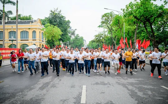 Ngân hàng Nhà nước Việt Nam tích cực hưởng ứng Phong trào “Mỗi người dân lựa chọn ít nhất một môn thể thao phù hợp để tập luyện thường xuyên”