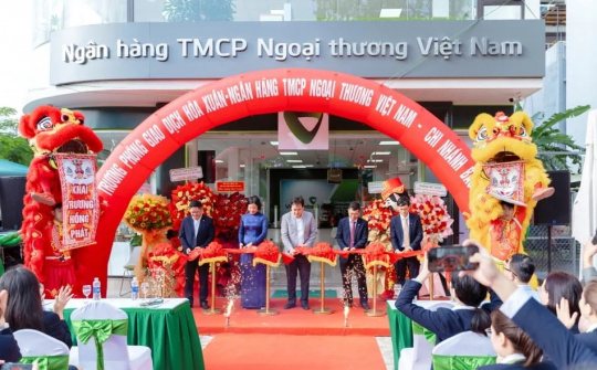 Vietcombank Bắc Đà Nẵng khai trương phòng giao dịch Hòa Xuân tại địa điểm mới