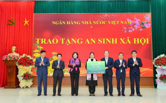 Vietcombank tiếp tục hành trình mang Tết ấm đến với đồng bào