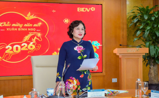 Lãnh đạo Ngân hàng Nhà nước thăm và chúc mừng năm mới một số tổ chức tín dụng