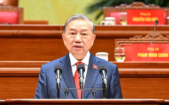 Vững bước dưới cờ Đảng