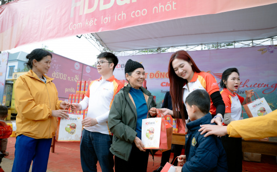 HDBank lan tỏa yêu thương, đón Tết sớm cùng cộng đồng