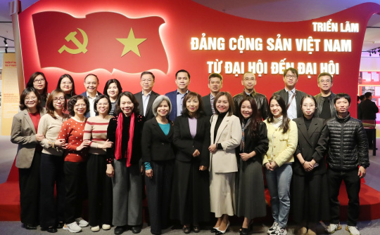 Chi bộ Cơ quan Thường trực Hiệp hội Ngân hàng Việt Nam tổ chức sinh hoạt chuyên đề gắn với Đại hội XIV của Đảng