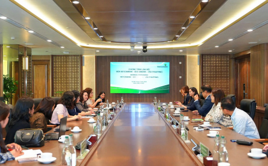 Vietcombank chia sẻ kinh nghiệm phát triển khách hàng cao cấp và triển khai Apple Pay với đối tác quốc tế