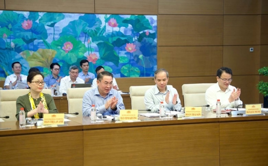 Phó Thống đốc Đoàn Thái Sơn tham dự phiên họp Thường trực Ủy ban Kinh tế và Tài chính mở rộng