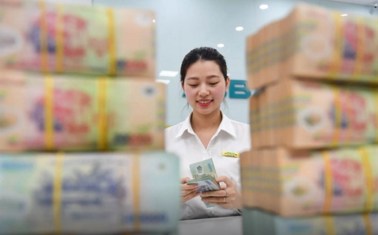 Private banks set ambitious profit, dividend payout targets in 2026