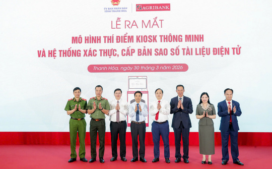 Agribank đồng hành cùng tỉnh Thanh Hóa triển khai mô hình Kiosk hành chính công thông minh