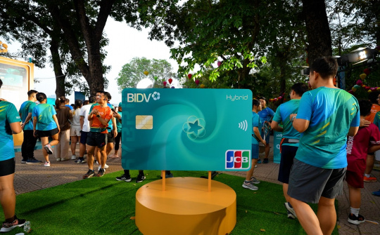 BIDV ra mắt thẻ JCB Hybrid, tích hợp ghi nợ và tín dụng