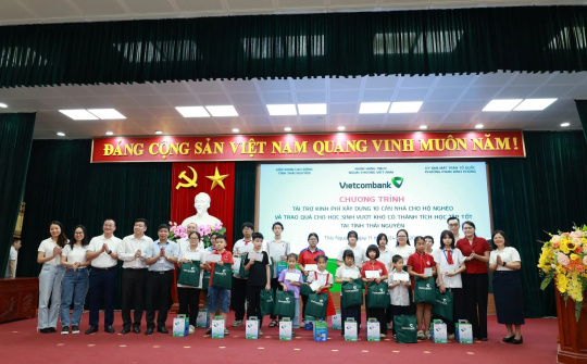 Vietcombank tài trợ 500 triệu đồng xây nhà đại đoàn kết tại Thái Nguyên