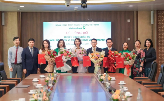 Vietcombank điều động, bổ nhiệm nhân sự lãnh đạo một số đơn vị tại Trụ sở chính