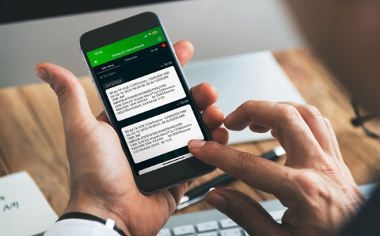 Banks stop processing instant 24/7 transfers for transactions about VNĐ500 million