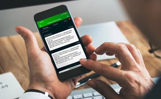Banks stop processing instant 24/7 transfers for transactions about VNĐ500 million